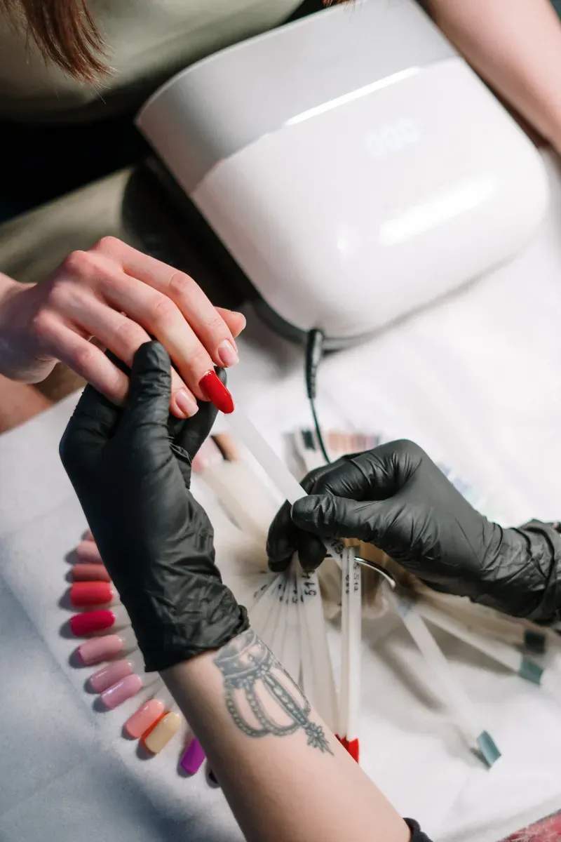 Online-Buchungsablauf für ein vielbeschäftigtes Nagelstudio